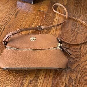 COPY - Tory Burch bag never been used , got it for a friend she didn’t  like it.